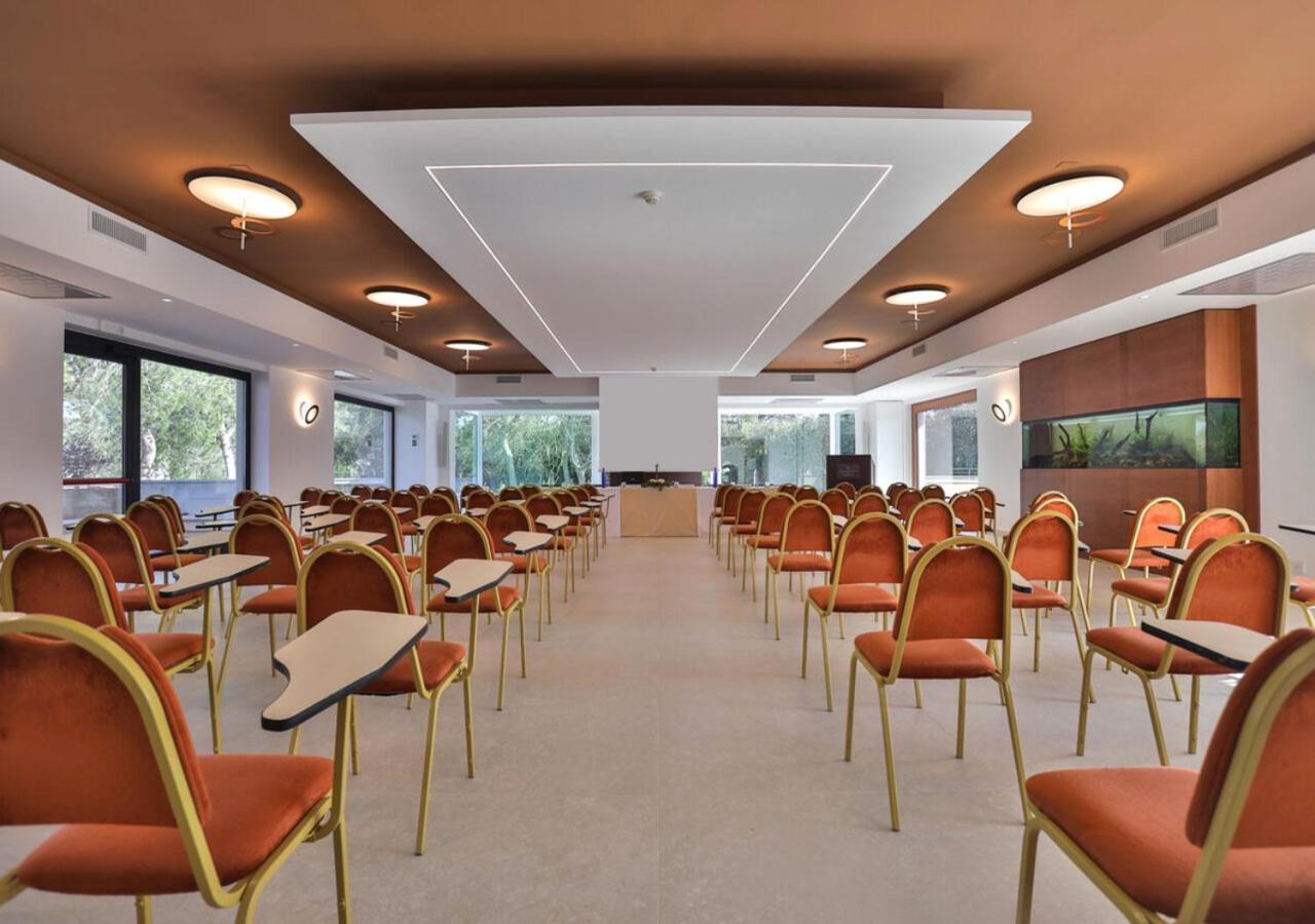 גלאטינה Hotel Hermitage מראה חיצוני תמונה